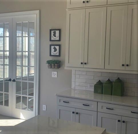 White shaker cabinets — Valentine Painting