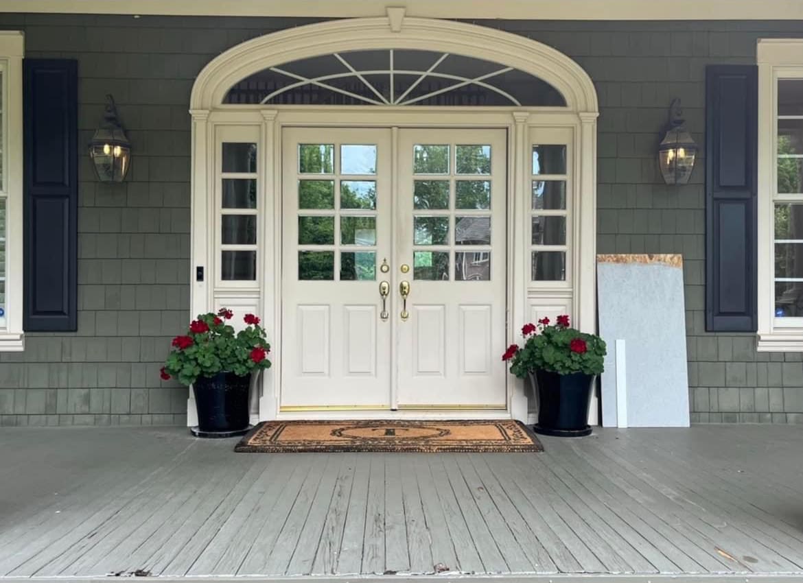 Front doors before refinishing