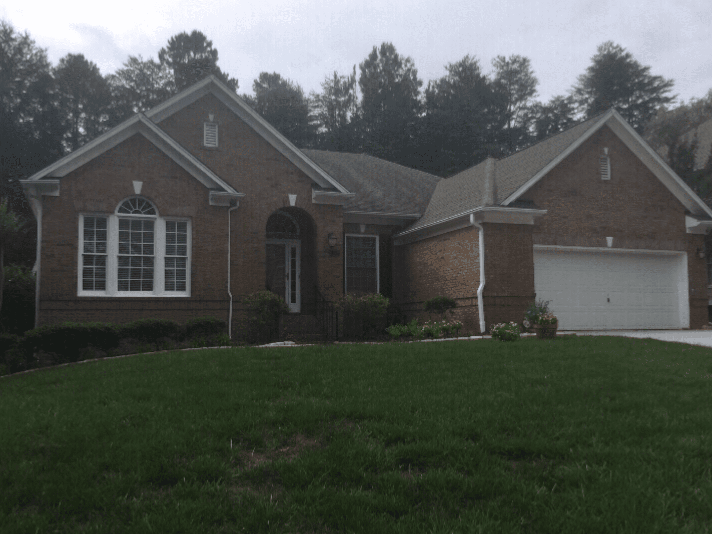 Ballantyne house before exterior painting